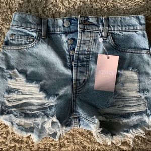 REVICE Jean Shorts
